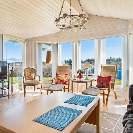Charming Retreat - By Traum *